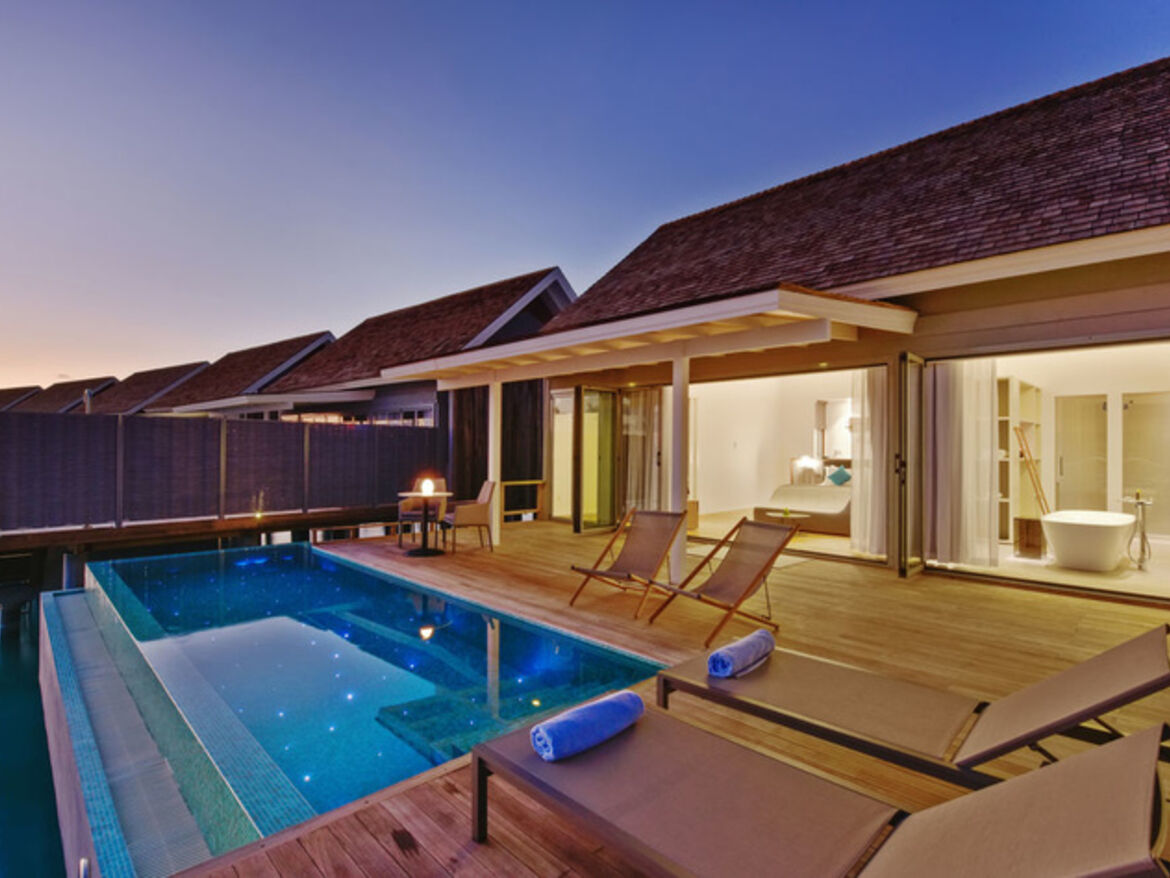 Thundi Water Villa mit Pool