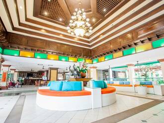 Karon-Sea-Sand-Resort-Spa-lobby