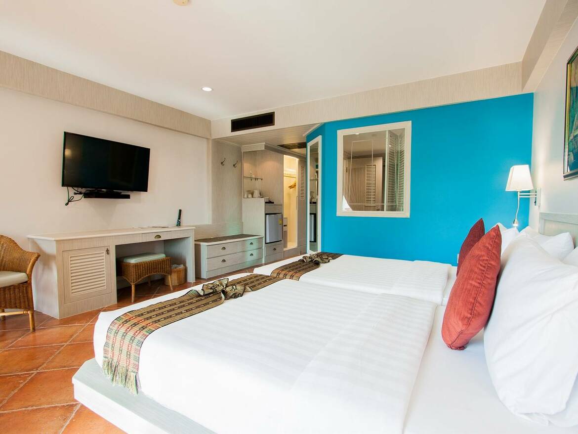 Karon Sea Sands Resort Deluxe Room-2